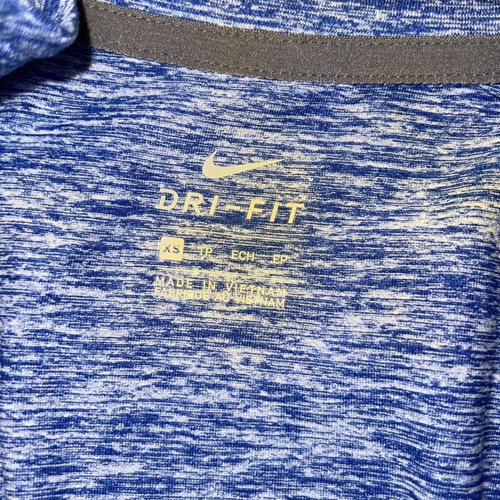 Nike Dri-Fit half zip pullover - Picture 3 of 3